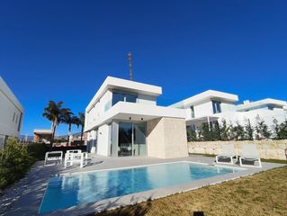 Xalet a Golf Bahía. Moderna villa de lujo en zona sierra cortina, finestrat.