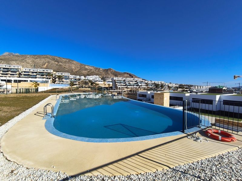 Foto 84a539d0-4794-4b19-94d4-2f517bcd430a. Duplex with parking pool in balcón de Finestrat-terra marina Finestrat