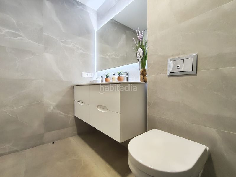 Foto d244f442-1020-4e33-8040-caab98b9e000. Duplex with parking pool in balcón de Finestrat-terra marina Finestrat