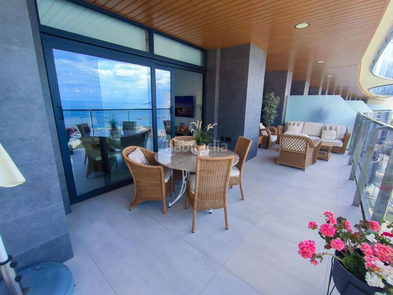 Foto 96d61389-8274-4068-8ce9-114981125cdf. Apartament amb aparcament piscina a Playa Poniente Benidorm