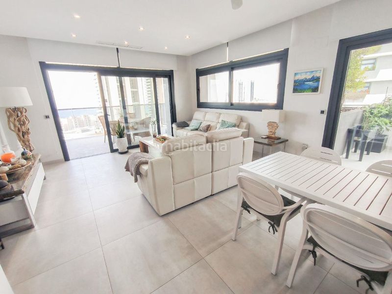 Foto c33b6ac2-aa97-4432-96c3-2d8f5f2140bc. Apartament amb aparcament piscina a Playa Poniente Benidorm