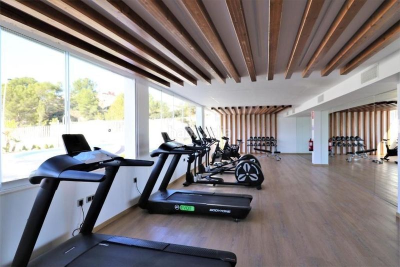 Foto fb0f0ced-a2ef-4d1b-a094-a1a59800ae22. Apartament amb aparcament piscina a Playa Poniente Benidorm