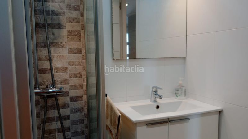 Foto 1b765ef0-aa41-4232-bafb-1b470b2ae6de. Pis amb aparcament a Playa Levante Benidorm