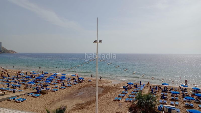 Foto 1d7bac4a-01b7-422c-a9d3-dffbc45e4fcd. Pis amb calefacció aparcament a Playa Levante Benidorm