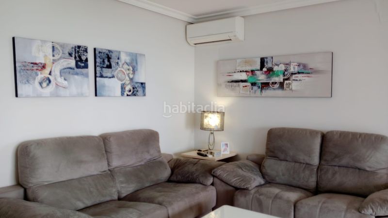 Foto c42735ba-5597-4eca-bfd1-76eb5696a969. Pis amb aparcament a Playa Levante Benidorm