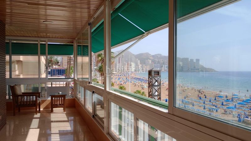 Foto dc4eb918-9da3-43fd-9efa-7d87b57a66f5. Pis amb aparcament a Playa Levante Benidorm