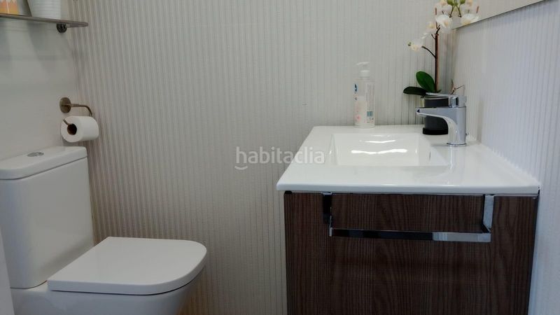 Foto 79a88382-6b1d-4449-945d-0921643db9f2. Apartament amb aparcament piscina a Playa Levante Benidorm