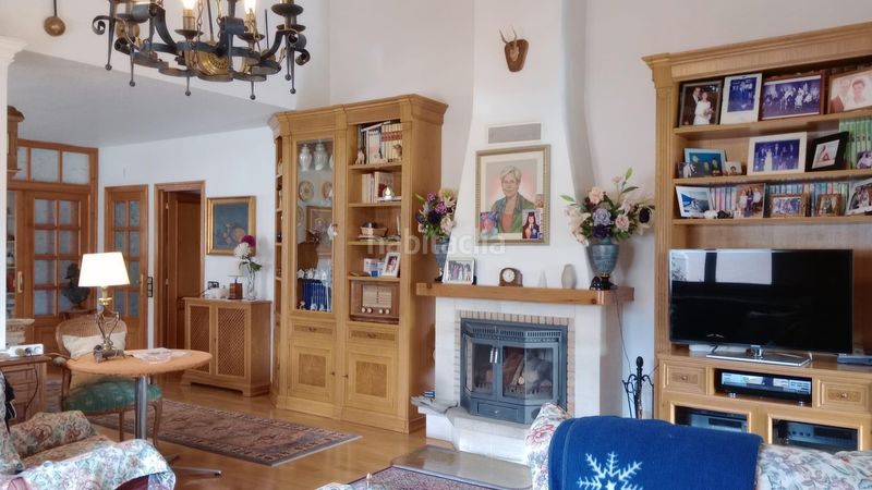 Foto b4b2292a-51f1-4052-95ce-cbc3cc3b0eeb. Xalet amb aparcament piscina a Rincón Bajo Benidorm