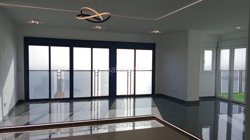 Foto 0dd43d9b-efcc-44f8-9def-9a53bc50fc9b. Àtic amb aparcament piscina a Rincón Alto Benidorm