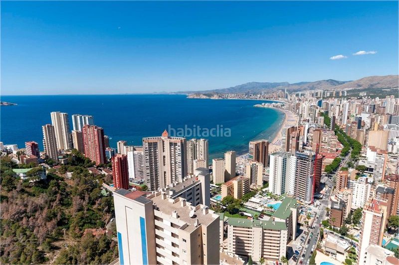 Foto cdfd6a3d-a72a-4f3f-bb55-9e0356dc049e. Àtic amb aparcament piscina a Rincón Alto Benidorm
