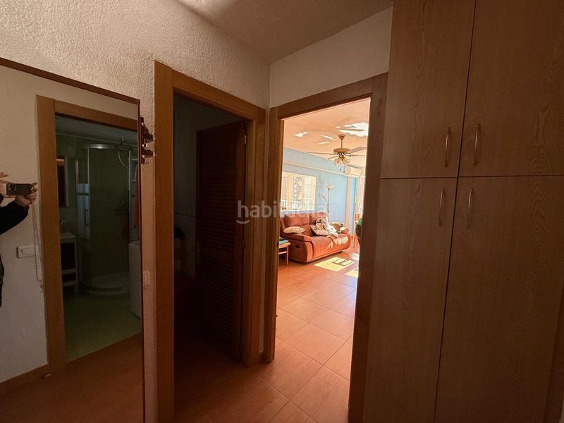 Foto c2fe8575-e9c0-4bf8-a15d-5c8d0a9ce918. Apartament amb aparcament piscina a Playa Levante Benidorm