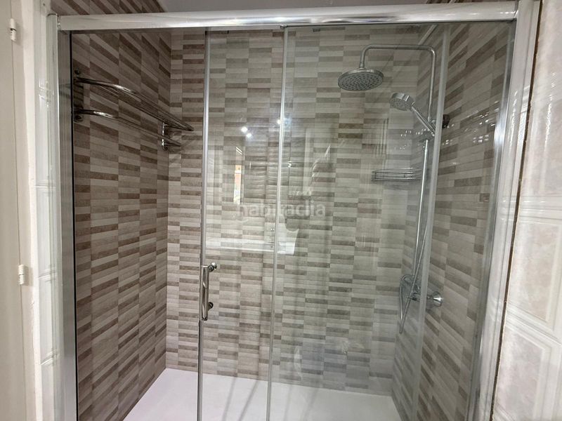 Foto e0b5682b-56dc-4bff-84a0-590940b3049c. Apartament a Playa Levante Benidorm