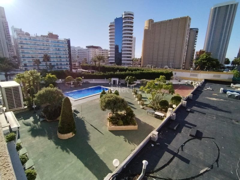 Foto 49568037-82e8-4021-9141-ff37b36eae20. Apartament amb piscina a Levante Alto Benidorm