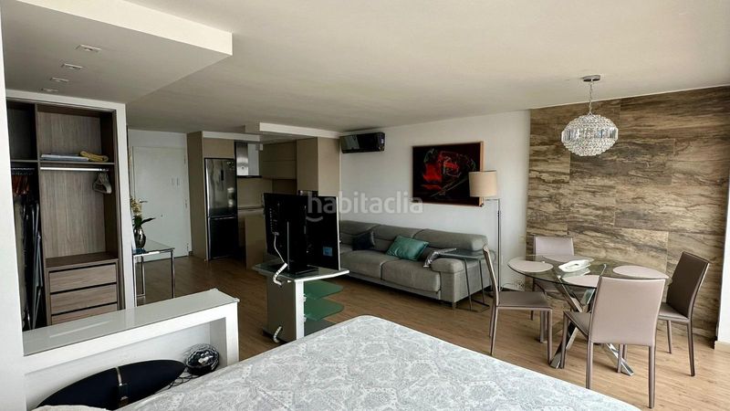 Foto 993091cc-645f-477d-9456-555dce43b042. Loft amb aparcament a Playa Levante Benidorm