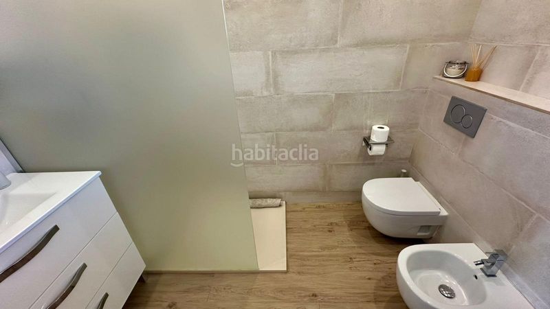 Foto f71f5d3f-ec81-4eed-a1d9-a10cea747a58. Loft amb aparcament a Playa Levante Benidorm