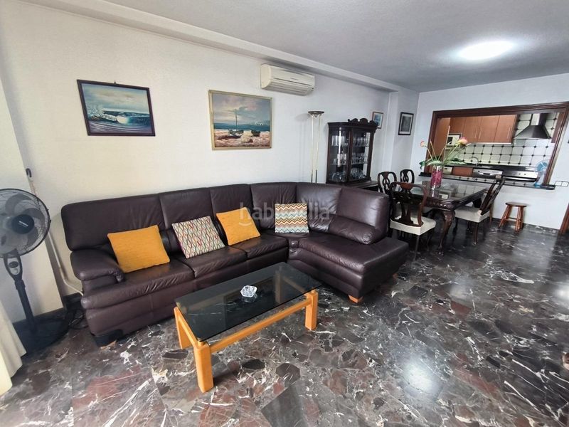 Foto eddcfa87-dbc1-4187-9350-cd127626a68b. Pis amb aparcament piscina a Playa Poniente Benidorm