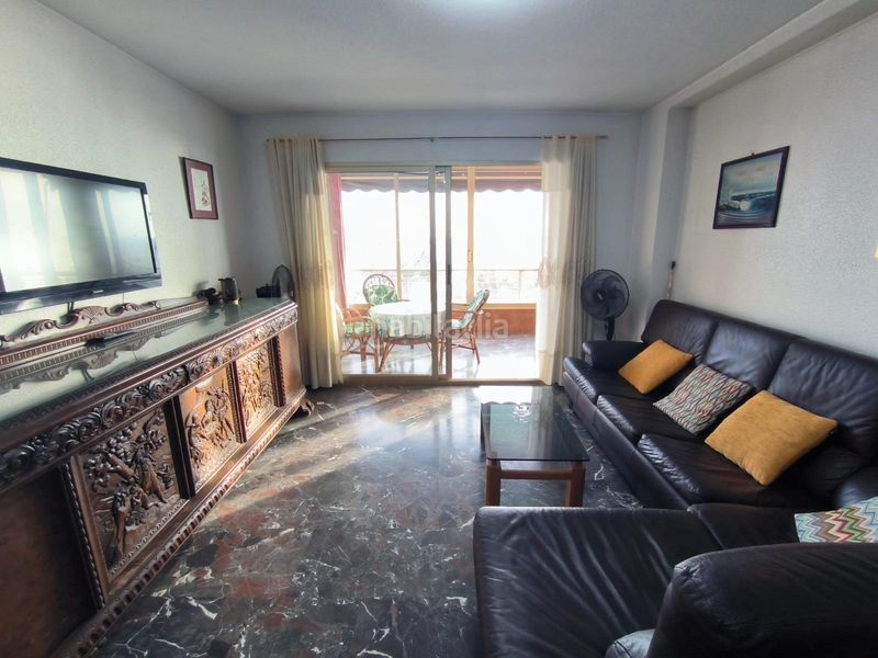 Foto f9ea0d24-02a9-4c19-b78f-74f52c82f064. Pis amb aparcament piscina a Playa Poniente Benidorm