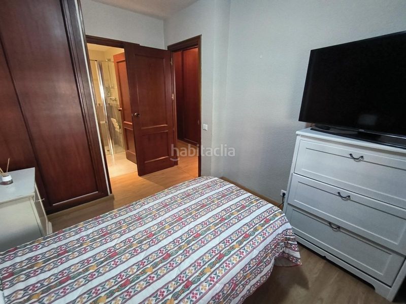 Foto f46fb860-88ce-48fe-977f-66da9897cd4a. Pis amb aparcament piscina a Playa Poniente Benidorm