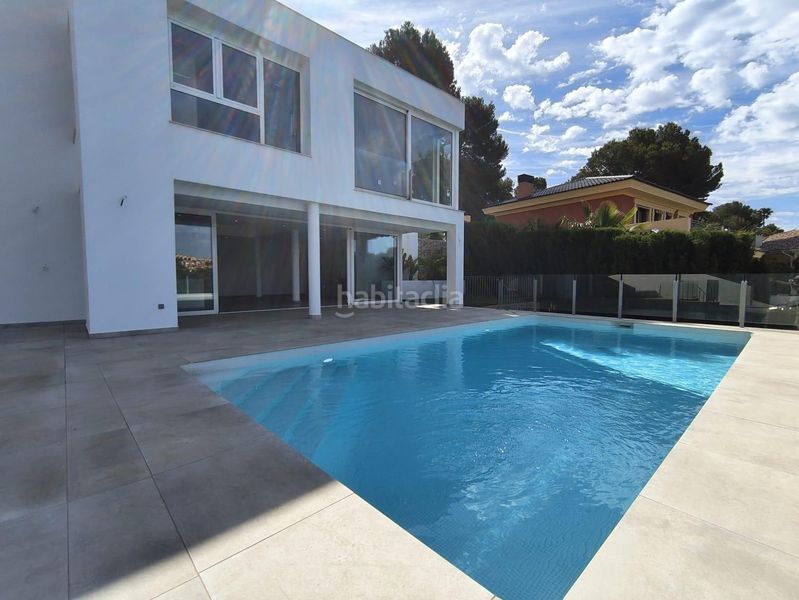 Foto 69f746e2-9a18-435a-8529-281a38ce4233. Xalet amb calefacció aparcament piscina a Altea hills Altea