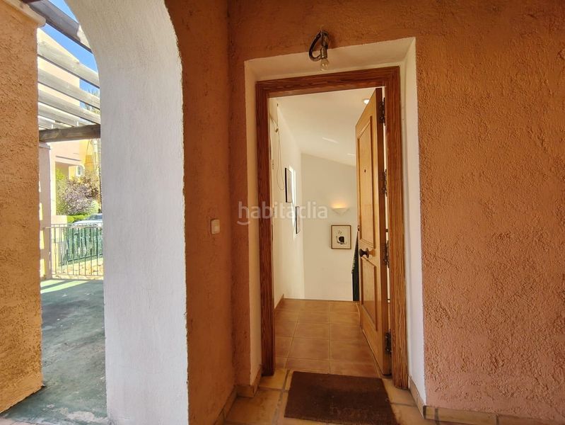 Foto ae76ceab-78d2-4856-922a-f56e2b28a47e. Casa adossada amb calefacció aparcament piscina a Altea