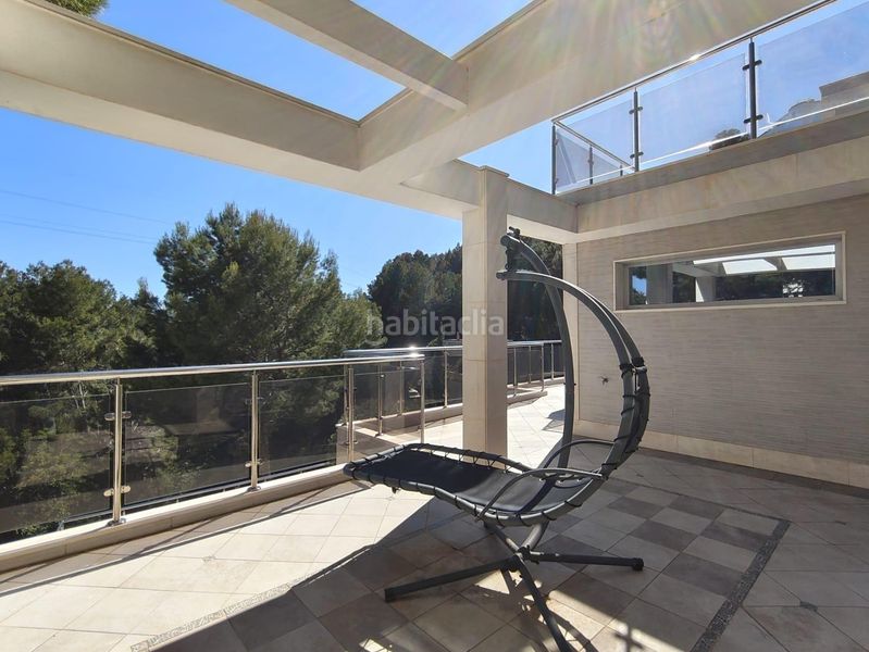 Foto 0f5ff7ef-88cc-4962-9f6b-fa89d04c276f. Xalet amb calefacció aparcament piscina a Altea hills Altea