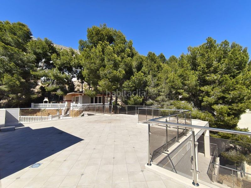 Foto 417f08f2-bf4b-4c7d-a3ce-b51168809139. Xalet amb calefacció aparcament piscina a Altea hills Altea