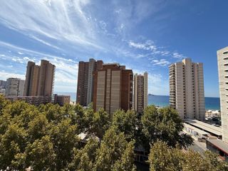 Apartment  Avenida mediterraneo del. Acogedor piso con 2 dormitorios y vistas preciosas  al mar y ben