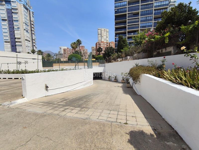 Foto b7a5d227-9c33-499d-aafd-dab2e0fdf26e. Pis amb aparcament piscina a Levante Alto Benidorm