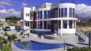 Xalet a Pueblo-Ubanizaciones