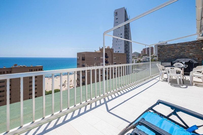 Foto c72f89d7-c485-4bd3-add3-86456b47994f. Àtic amb calefacció aparcament a Playa Poniente Benidorm