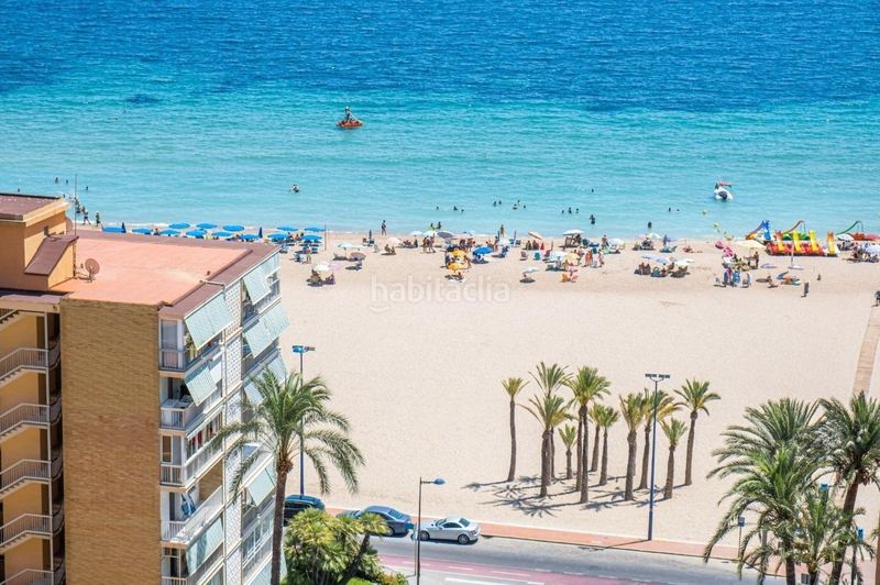 Foto d0a69901-3051-4213-88ac-7c44df744cd7. Àtic amb calefacció aparcament a Playa Poniente Benidorm