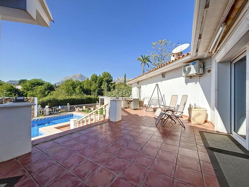 Foto 768b3235-b275-4ab7-9e97-c2d3d1af3d44. Xalet amb calefacció aparcament piscina a Barranco Hondo Nucia (la)