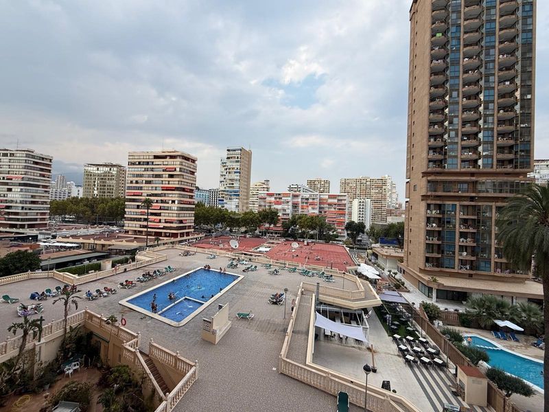 Foto e98d532f-9a64-4af5-b4cf-b70a148a45a4. Pis amb calefacció aparcament piscina a Playa Levante Benidorm