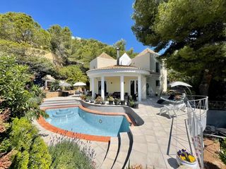 Chalet en Altea la Vella. Precioso chalet independiente ubicado en prestigiosa urbanizaci�