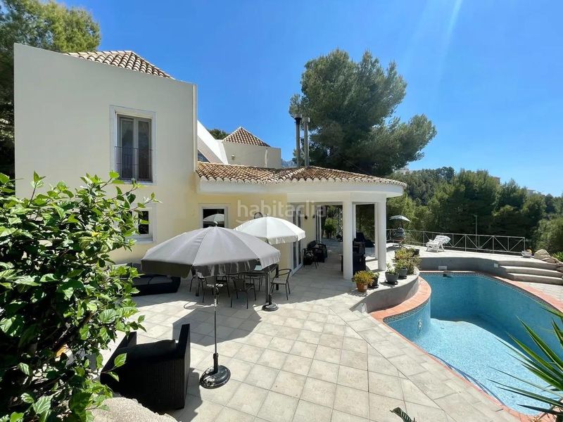 Foto b0ad079a-e266-4173-8dfe-4a4fe53052f2. Xalet amb calefacció aparcament piscina a Altea la vella Altea