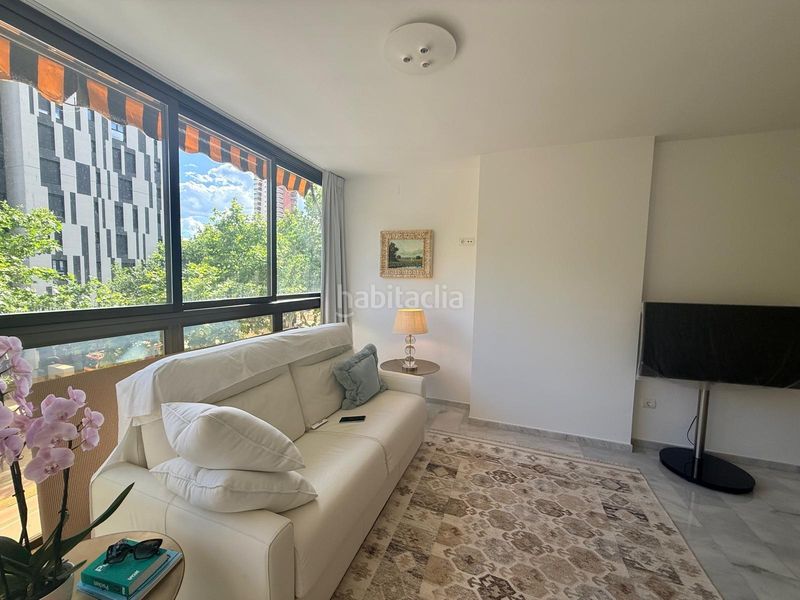 Foto 4fa54c49-1336-4040-bb1b-451e59221131. Apartament amb piscina a Playa Levante Benidorm
