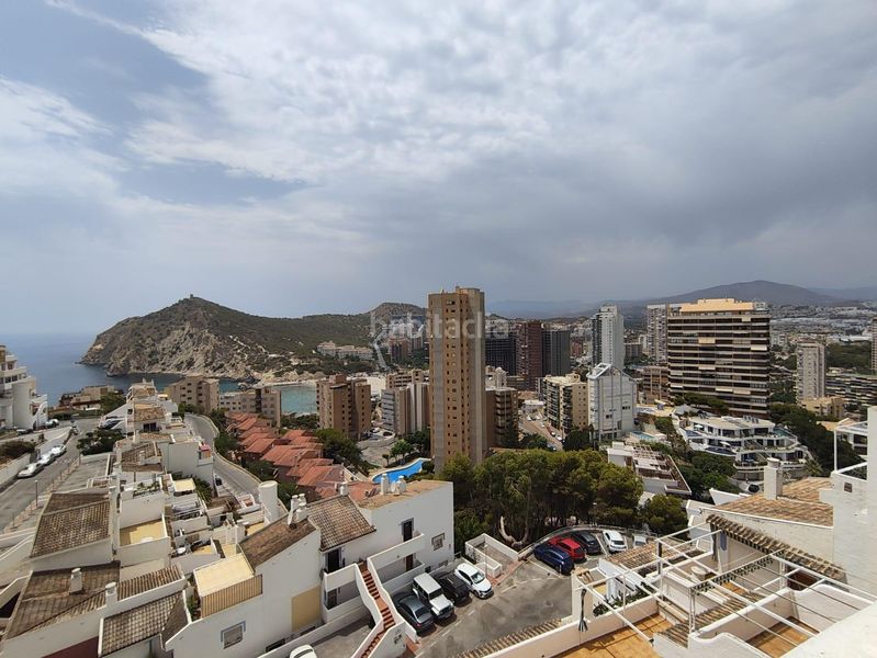Foto 3be0e18b-291a-4a4b-8e4a-ca8493f90c31. Apartament amb calefacció piscina a Playa Poniente Benidorm