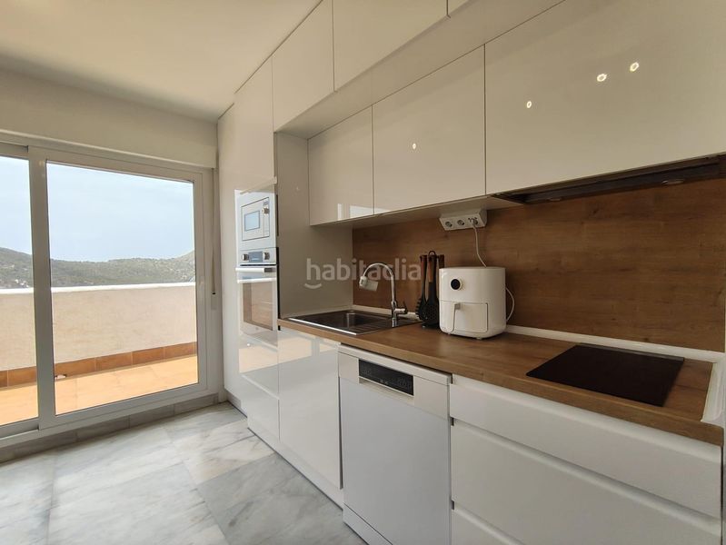 Foto b2766900-36e5-4b8a-b7eb-7aaea047cde5. Apartament amb calefacció piscina a Playa Poniente Benidorm