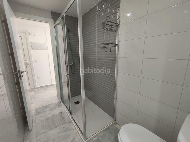 Foto b4781ff2-0323-4bc1-8688-a5864483f315. Apartament amb calefacció piscina a Playa Poniente Benidorm