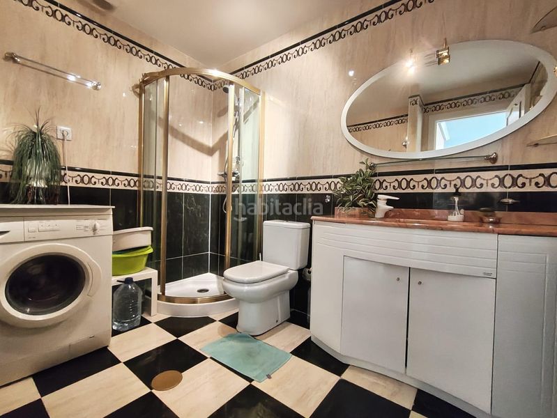 Foto b4e8dd1c-24b8-4020-aacc-f7800920f4b9. Apartament amb calefacció piscina a Playa Poniente Benidorm