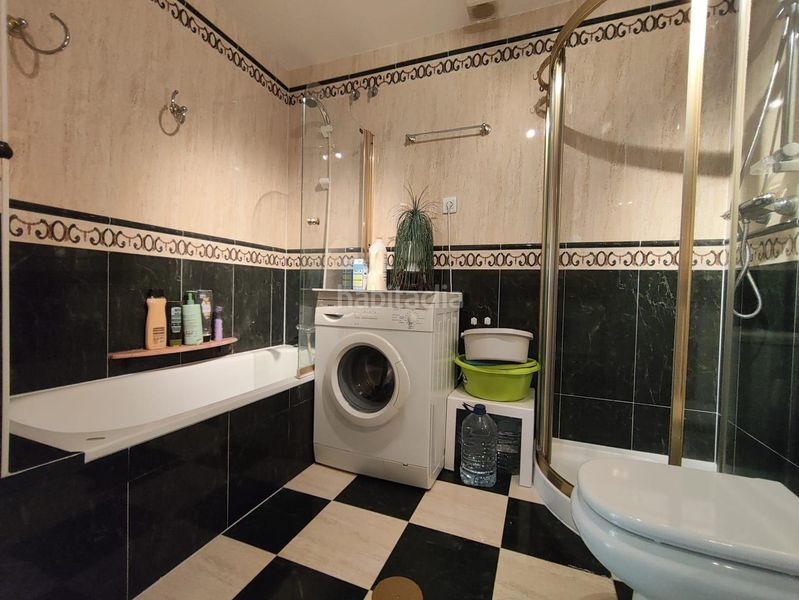 Foto c600de49-c703-431c-8396-9ae47867dbb5. Apartament amb calefacció piscina a Playa Poniente Benidorm