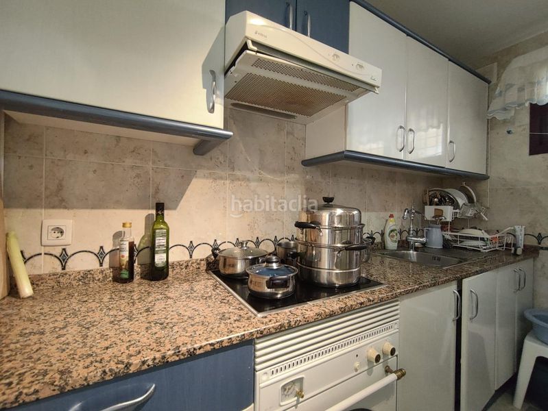 Foto f0e93cef-0ef3-4267-8f9b-a2827ee92859. Apartament amb calefacció piscina a Playa Poniente Benidorm