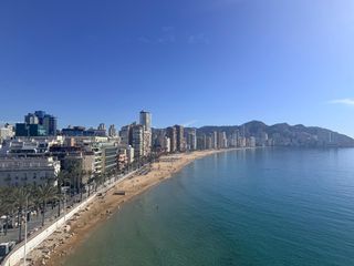 Flat in Casco Antiguo - Puerto. Impresionante gran piso en 1 linea playa levante  centro con vis