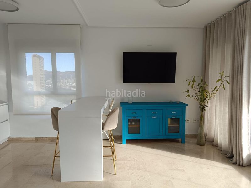 Foto 1cfdf392-3df3-4b60-9506-4696f1ed8cdf. Apartament amb calefacció aparcament piscina a Via Parque Benidorm