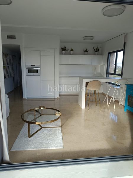 Foto 5af7b6bb-d942-4f35-b22d-e07c116ce1f6. Apartament amb calefacció aparcament piscina a Via Parque Benidorm