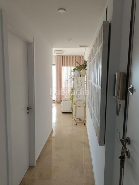 Foto c40dc949-c1e9-436a-8350-ad1ce86f8ffe. Apartament amb calefacció aparcament piscina a Via Parque Benidorm