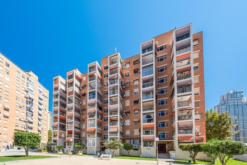 Foto 7bde607e-3832-4179-9bad-82e4ce860f3a. Pis amb calefacció aparcament piscina a Rincón Bajo Benidorm