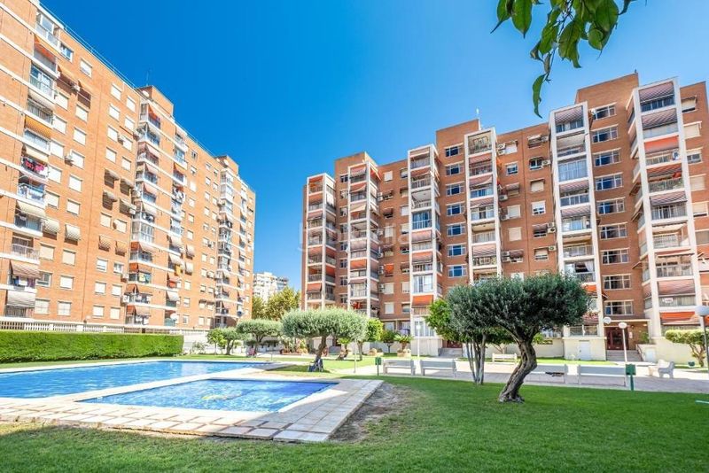 Foto dc16d0cc-eb62-43a6-a4ec-6902e940cbe3. Pis amb calefacció aparcament piscina a Rincón Bajo Benidorm