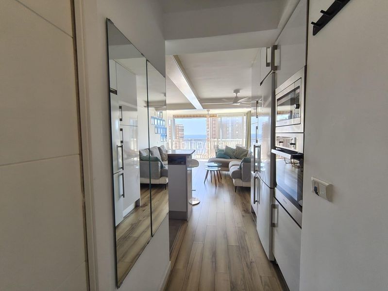 Foto 07635620-293a-4e4e-8d68-c63139a0fb56. Apartament amb aparcament piscina a Playa Levante Benidorm