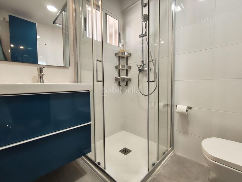 Foto 13686946-384d-44df-a459-4776f85121bf. Apartament amb aparcament piscina a Playa Levante Benidorm